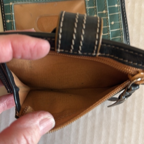 Fossil Small Black With Tan Stitching Bifold Wallet - Picture 7 of 8